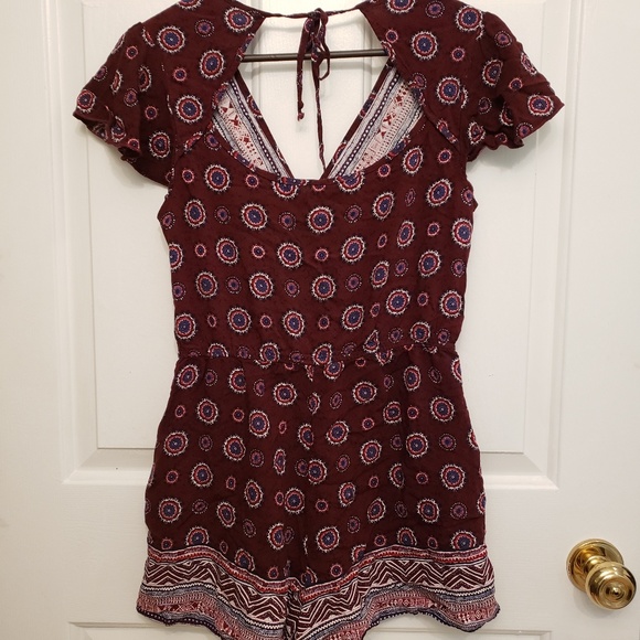 🌺5/$20 Xhilaration Red Romper - Picture 3 of 3